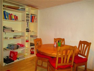 15346-village-house-for-sale-in-seron-298204-