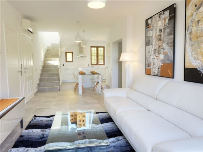 Image No.2-3 Bed Villa for sale