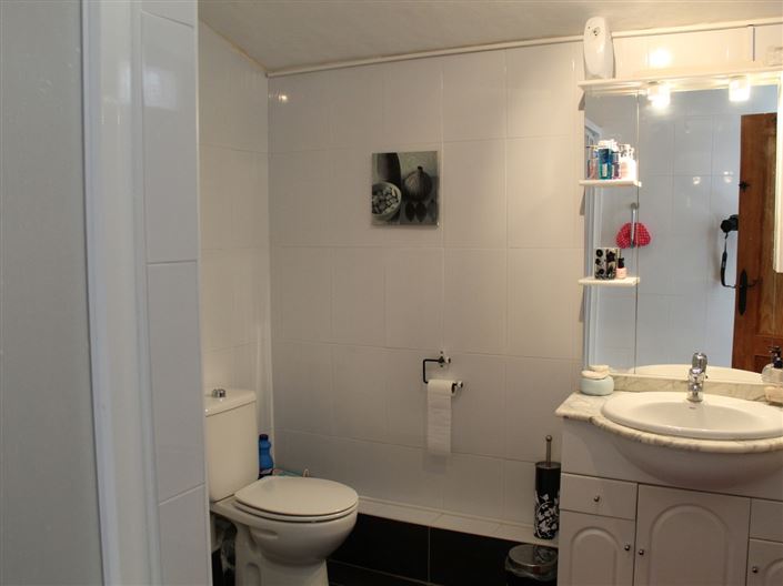 Image No.19-4 Bed Property for sale