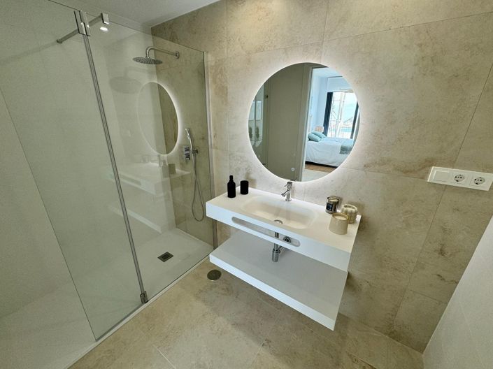 Image No.9-3 Bed Apartment for sale