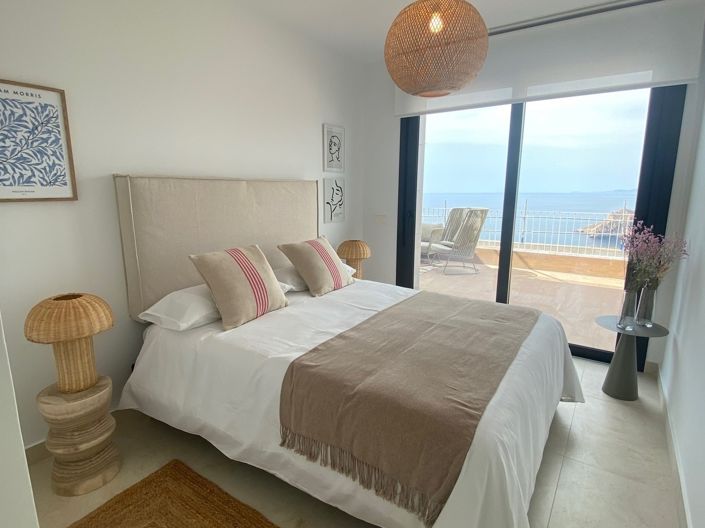 Image No.7-3 Bed Apartment for sale