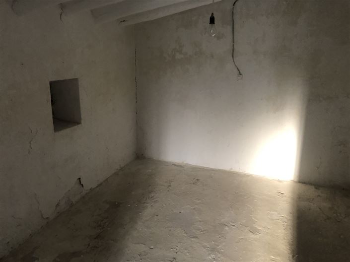 Image No.10-3 Bed Property for sale