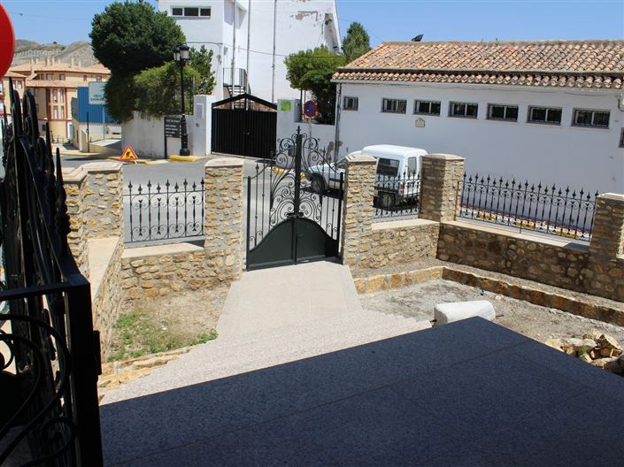 Image No.5-7 Bed Villa for sale