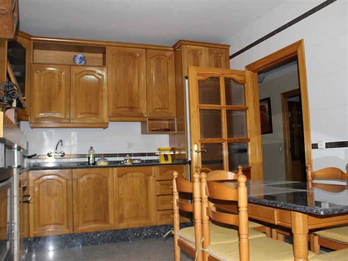 Image No.9-7 Bed Villa for sale