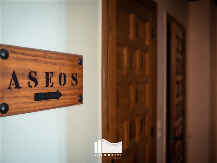 Image No.21-6 Bed Commercial for sale