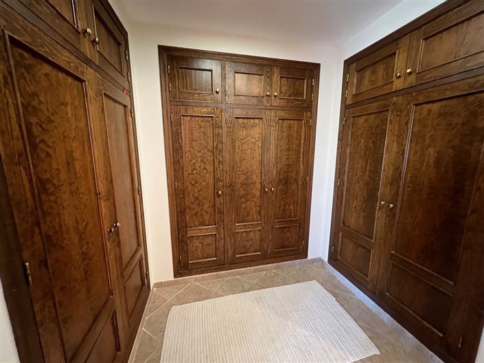 Image No.19-4 Bed Villa for sale