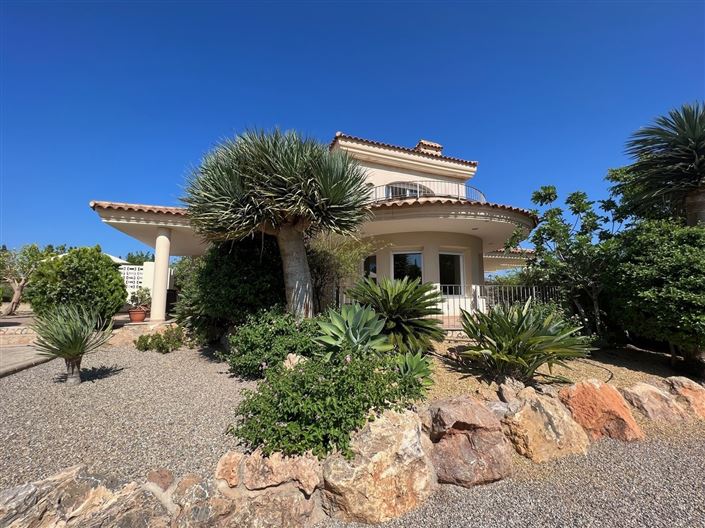 Image No.28-4 Bed Villa for sale