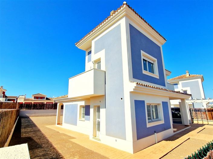 Image No.12-3 Bed Villa for sale