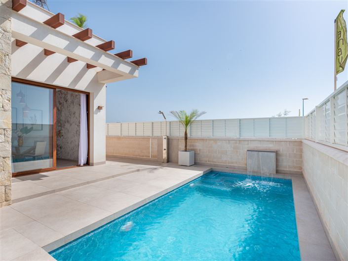 Image No.17-3 Bed Villa for sale