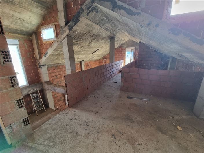 Image No.4-4 Bed Villa for sale