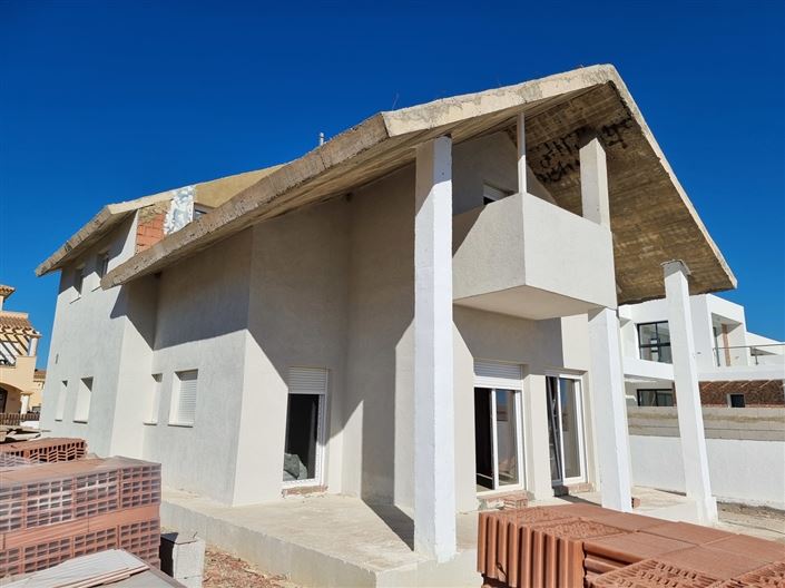 Image No.6-4 Bed Villa for sale