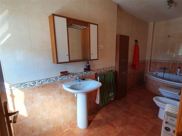 Image No.13-4 Bed Villa for sale