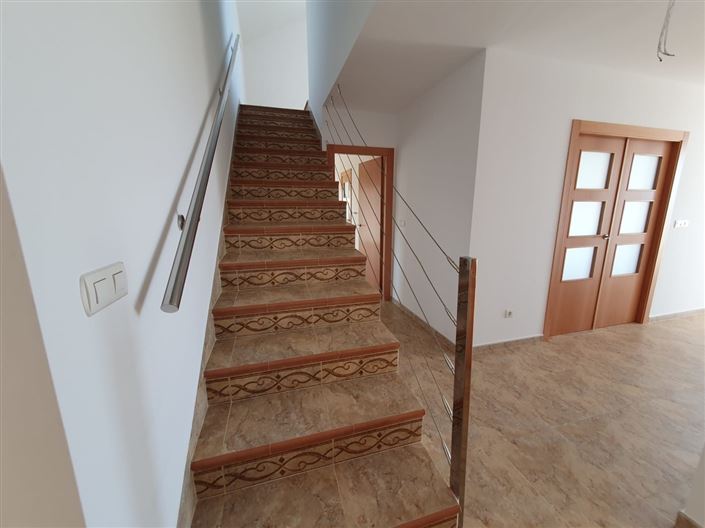 Image No.12-5 Bed Villa for sale