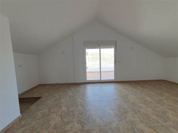 Image No.7-5 Bed Villa for sale