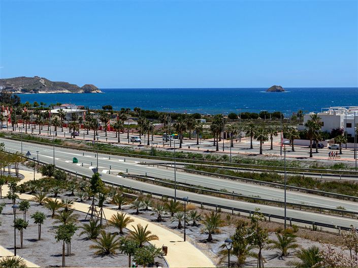 Image No.17-3 Bed Apartment for sale