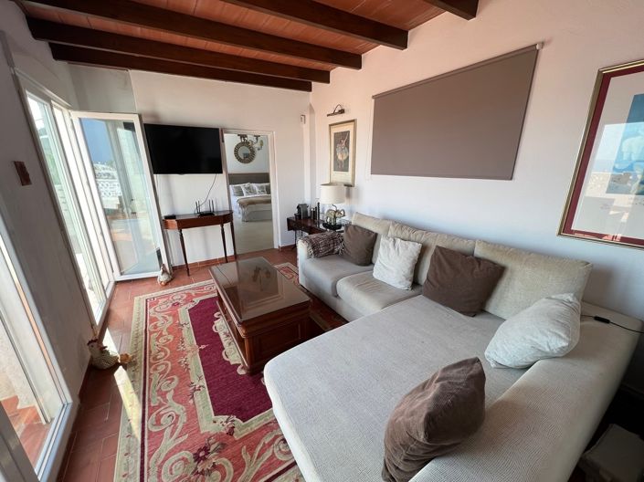 Image No.21-3 Bed Villa for sale