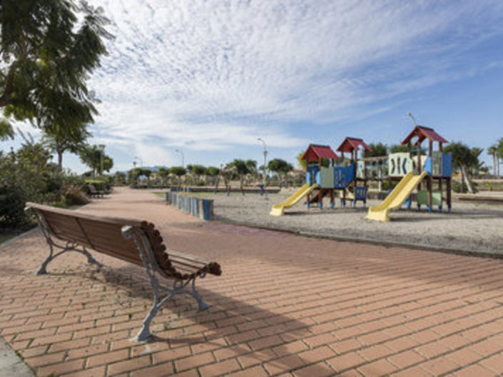 Image No.24-3 Bed Apartment for sale