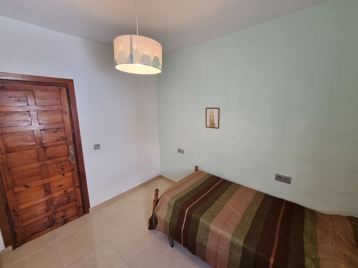 Image No.12-3 Bed Apartment for sale