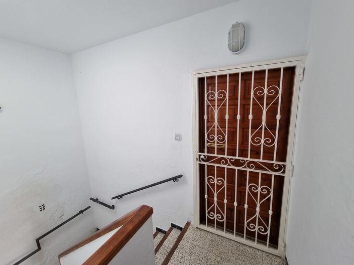 Image No.17-3 Bed Apartment for sale