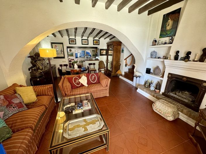 Image No.4-4 Bed Villa for sale