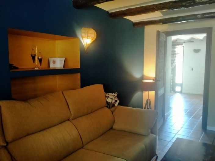 Image No.21-7 Bed Property for sale