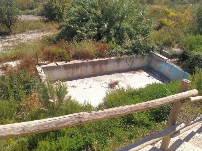 Image No.25-7 Bed Property for sale