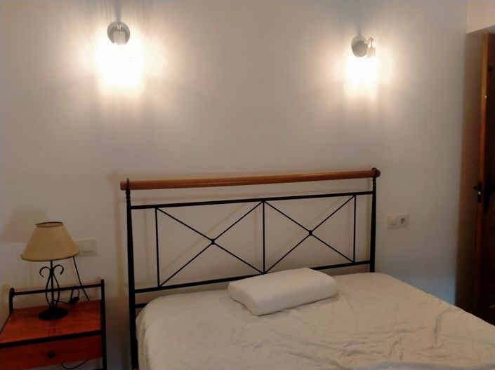 Image No.9-7 Bed Property for sale