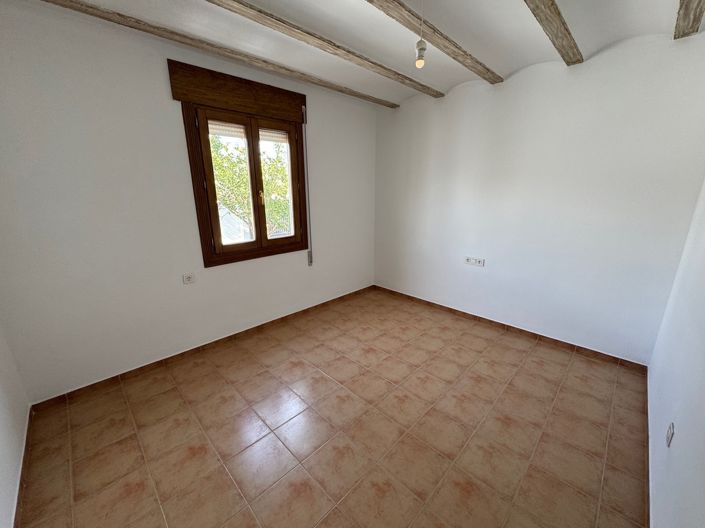 Image No.12-4 Bed Villa for sale