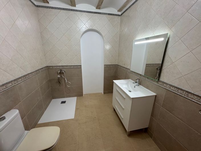 Image No.15-4 Bed Villa for sale