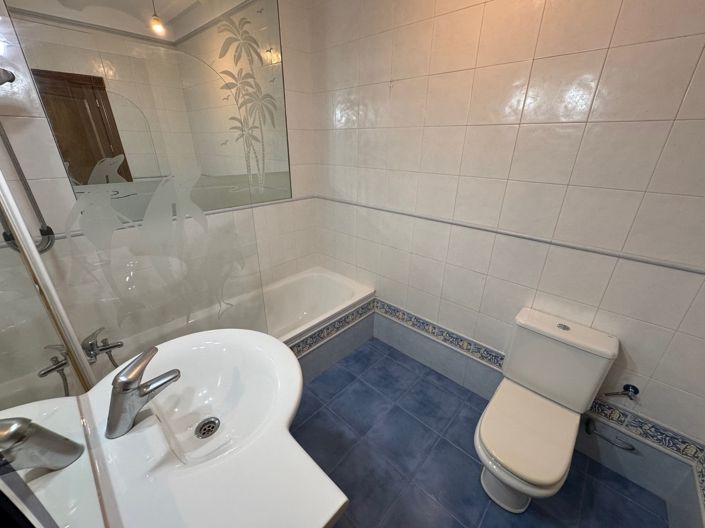 Image No.17-4 Bed Villa for sale