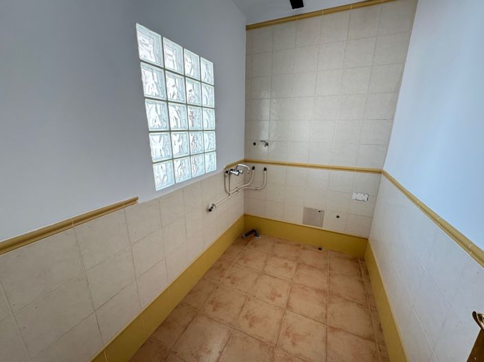 Image No.18-4 Bed Villa for sale