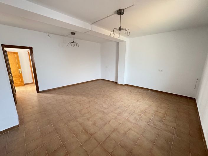 Image No.9-4 Bed Villa for sale