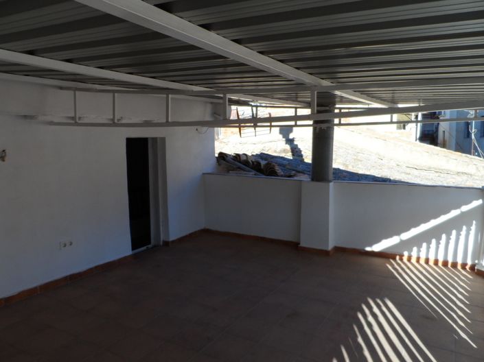 Image No.3-9 Bed Property for sale