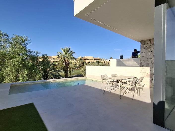 Image No.2-3 Bed Property for sale