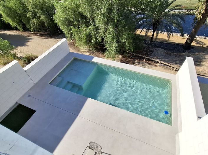 Image No.20-3 Bed Property for sale