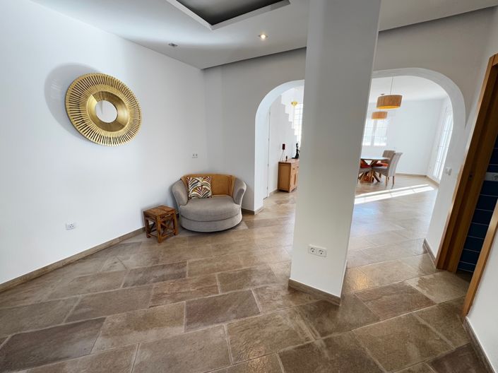 Image No.16-3 Bed Property for sale