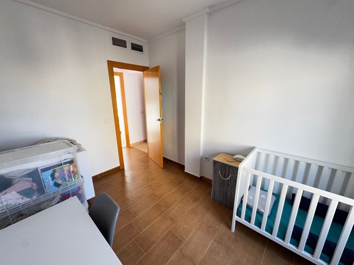 Image No.28-3 Bed Property for sale