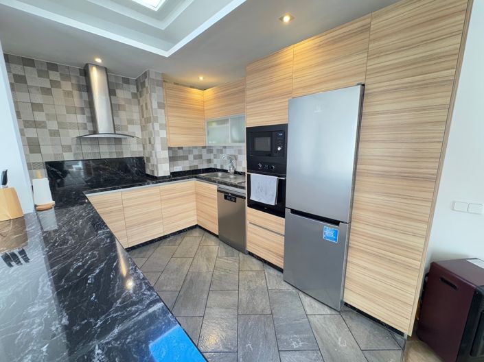 Image No.4-3 Bed Property for sale