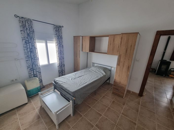 Image No.20-3 Bed Property for sale