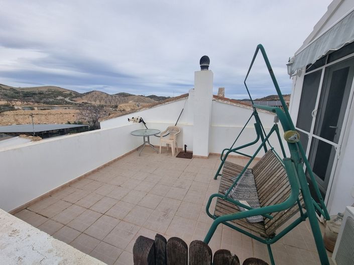 Image No.3-3 Bed Property for sale