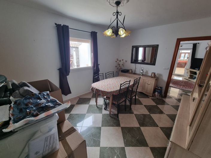 Image No.7-3 Bed Property for sale