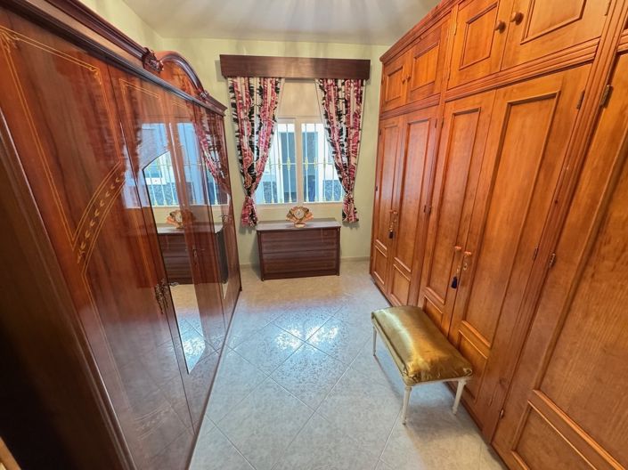 Image No.13-4 Bed Villa for sale