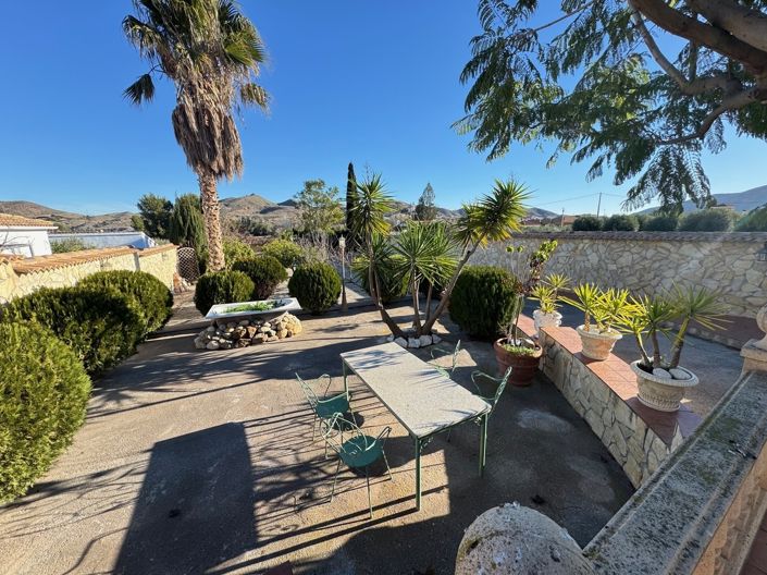 Image No.3-4 Bed Villa for sale