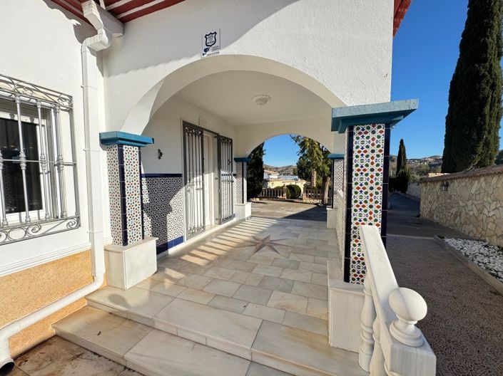 Image No.25-4 Bed Villa for sale