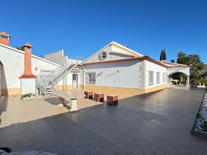 Image No.27-4 Bed Villa for sale