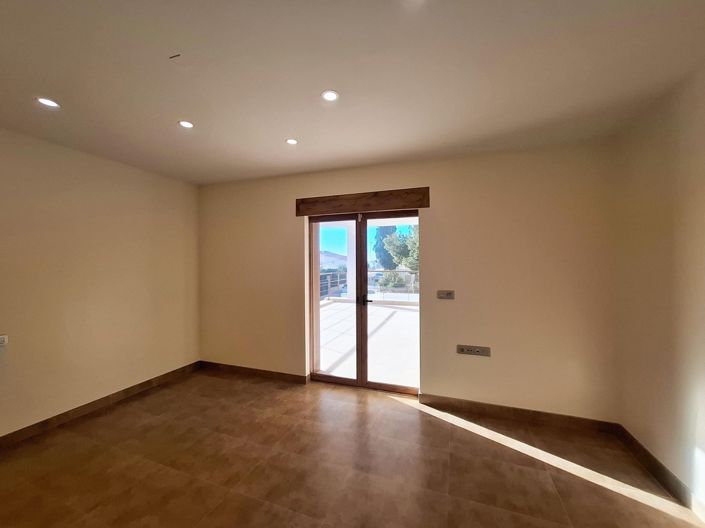 Image No.19-5 Bed Villa for sale