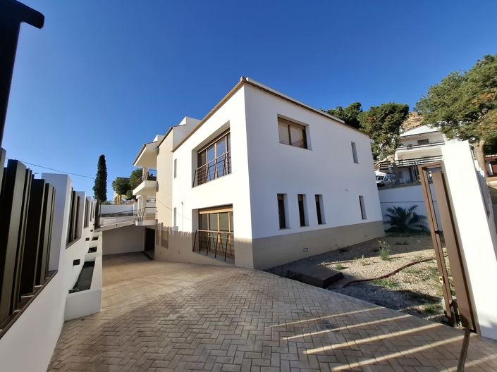 Image No.3-5 Bed Villa for sale