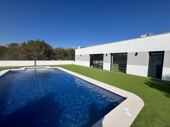 Image No.4-3 Bed Villa for sale