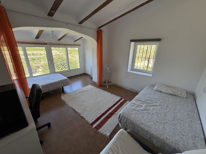 Image No.16-3 Bed Property for sale