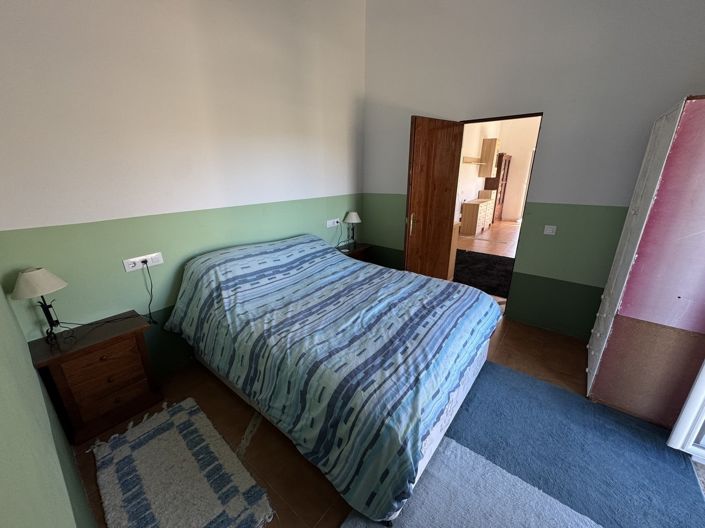 Image No.20-3 Bed Property for sale